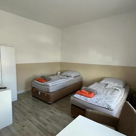 Doppeltimmer Tv-bad-kühlschrank-10