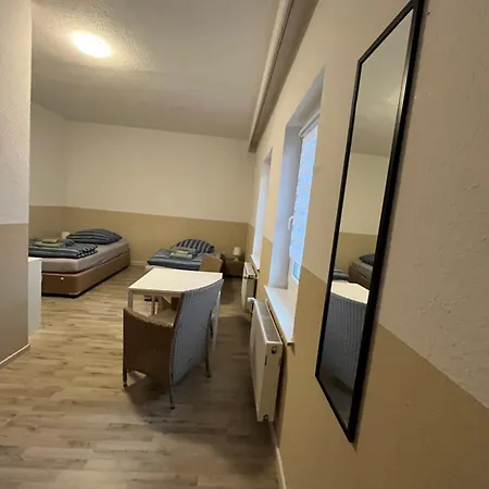 Doppeltimmer Tv-bad-kühlschrank-10