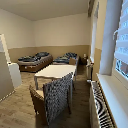 Doppeltimmer Tv-bad-kühlschrank-10