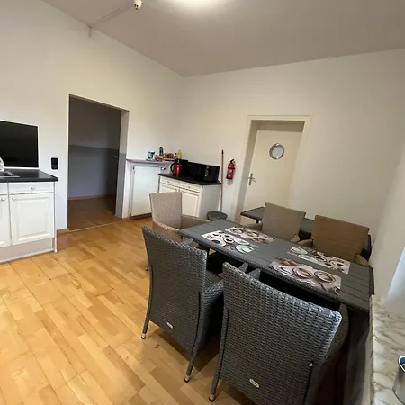 Hotel Doppeltimmer Tv-bad-kühlschrank-10 *