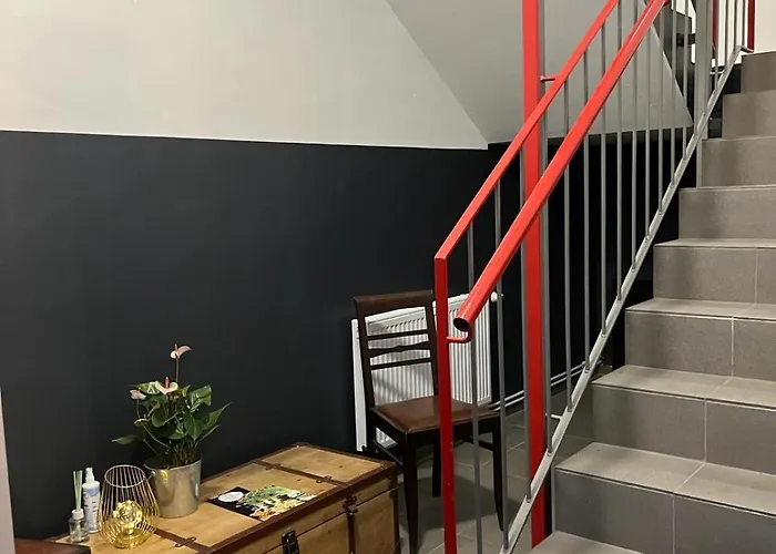 Hotel Doppelzimmer-bad-kuehlschrank-parkplatz-10 Meine
