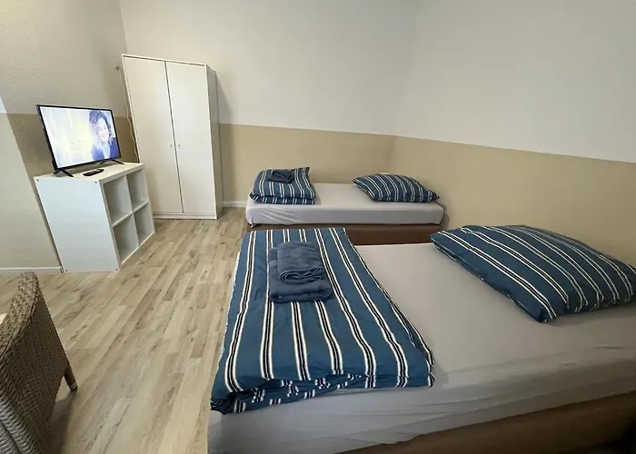 Doppelzimmer-bad-kuehlschrank-parkplatz-10 * Meine